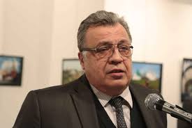 L'ambassadeur russe a été assassiné dans une galerie d'art à Ankara. D. R.